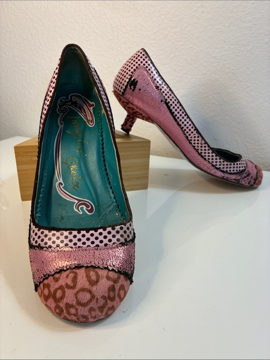 Irregular Choice Shoes - VTG Irregular Choice 41EU 10 Pink Patterned Kitten Heel Pumps Distressed READ
